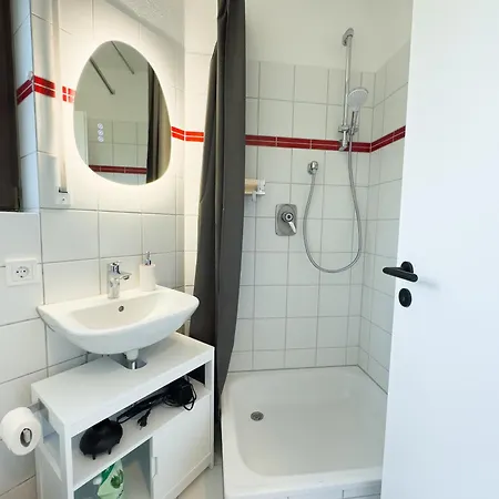 Апартаменты Hochwertiges Ferienappartement, Zwischen Bodensee & Rheinfall Гайлинген